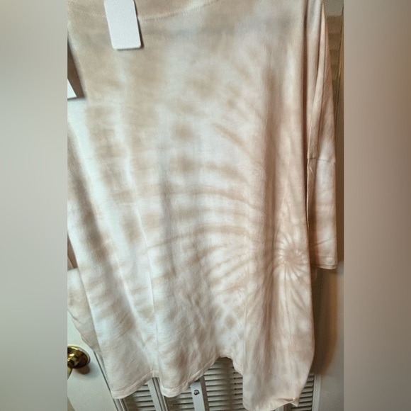 XXL OldNavy TieDye Crop Tee - Picture 6 of 9